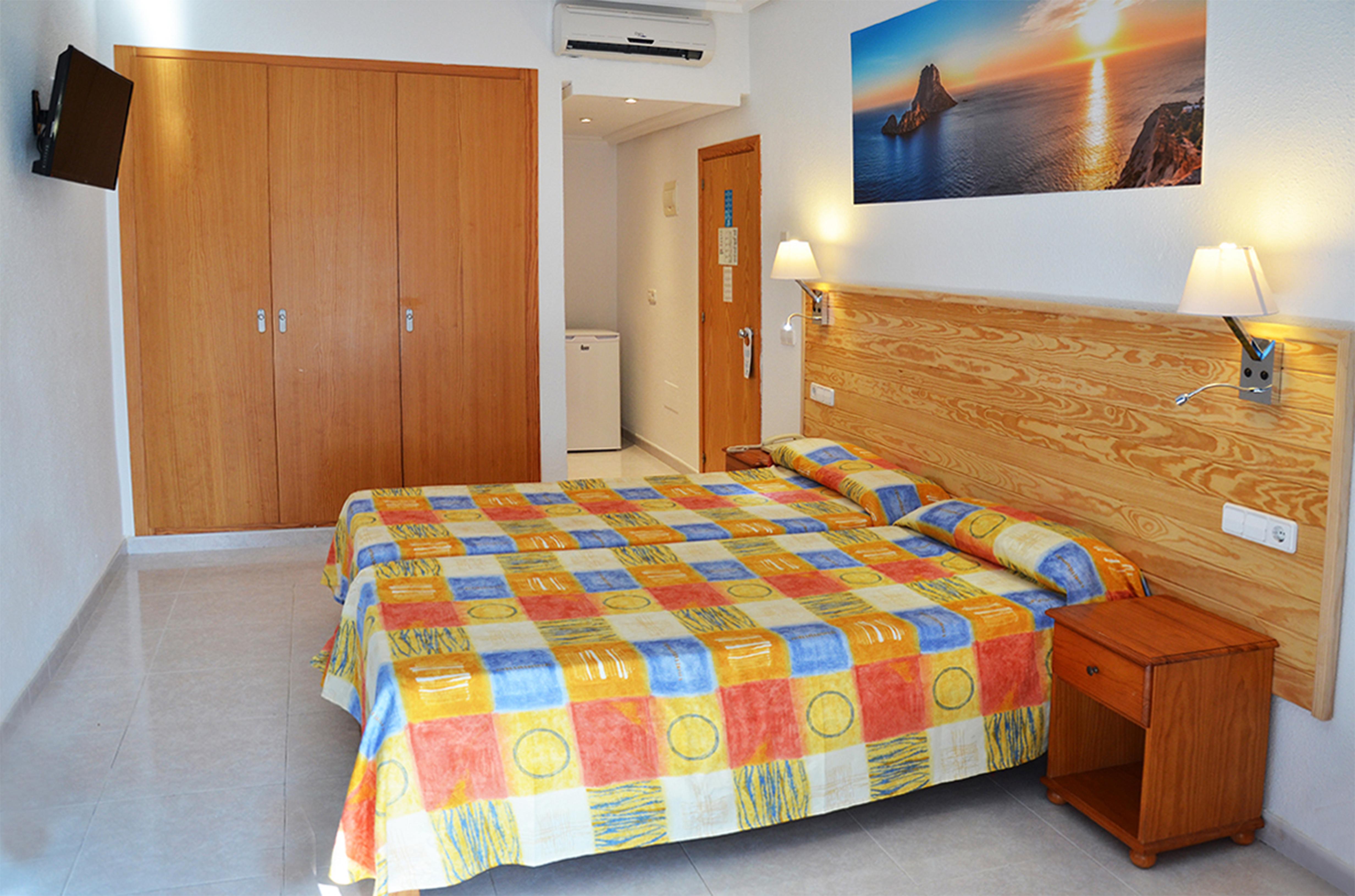 Aparthotel Vibra Sanan - Adults Only Sant Antoni de Portmany Exterior foto