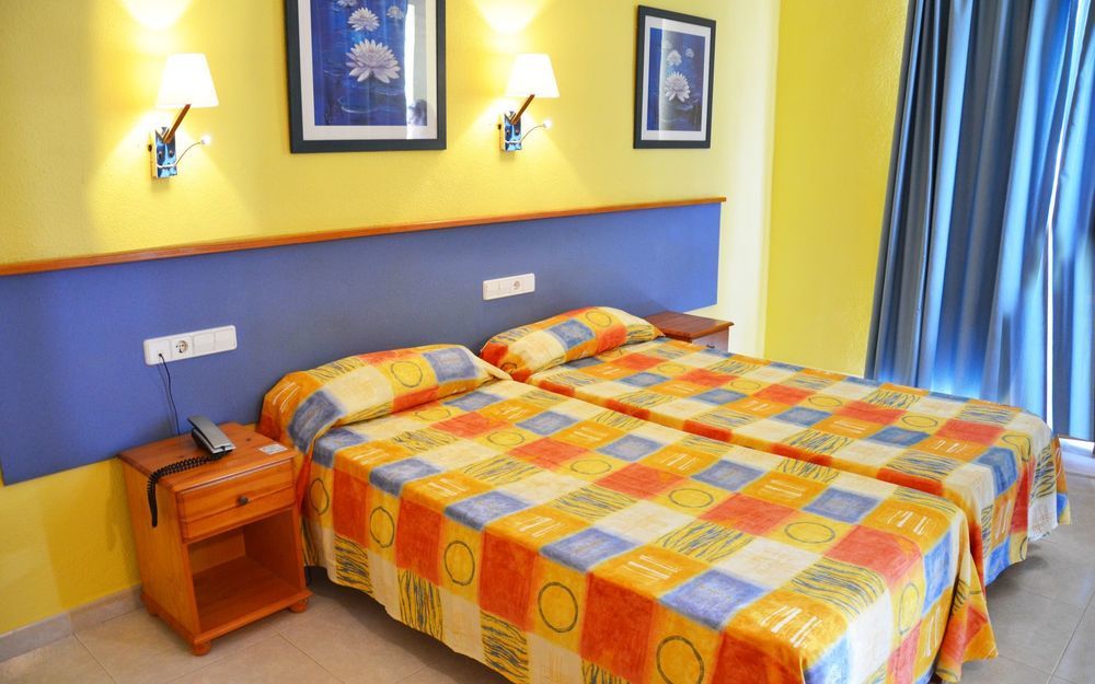 Aparthotel Vibra Sanan - Adults Only Sant Antoni de Portmany Exterior foto