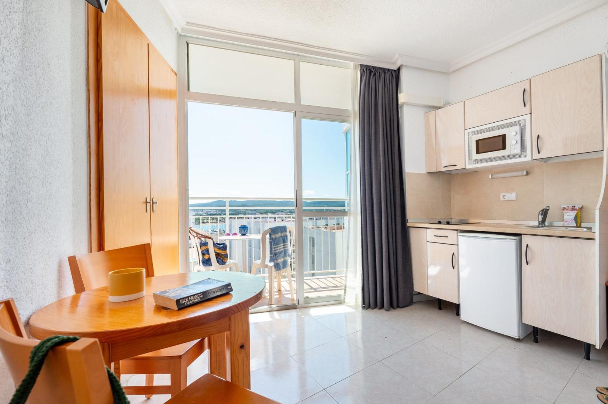 Aparthotel Vibra Sanan - Adults Only Sant Antoni de Portmany Exterior foto