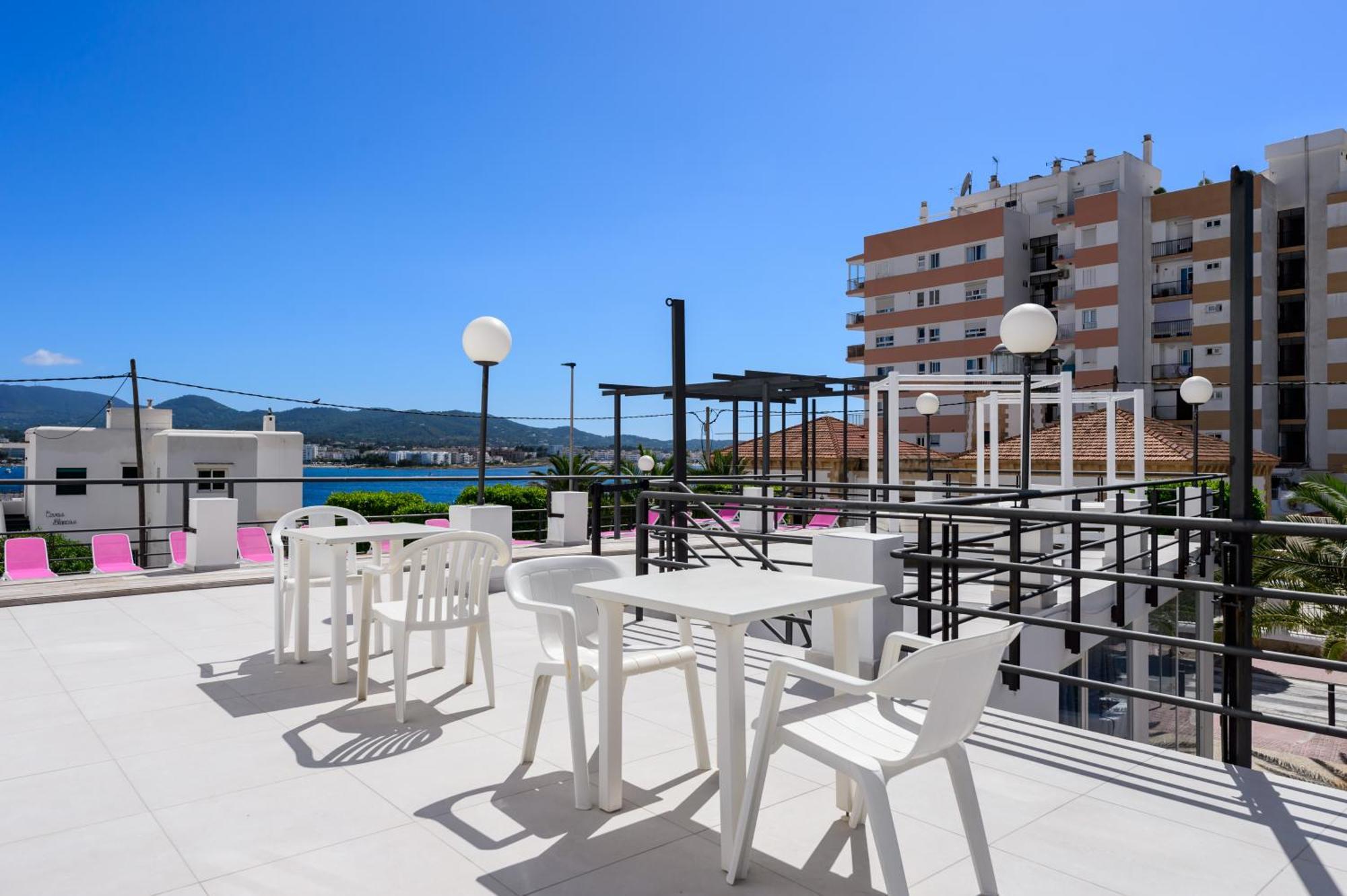 Aparthotel Vibra Sanan - Adults Only Sant Antoni de Portmany Exterior foto