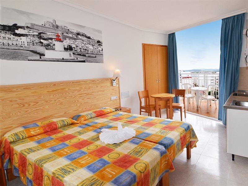 Aparthotel Vibra Sanan - Adults Only Sant Antoni de Portmany Exterior foto
